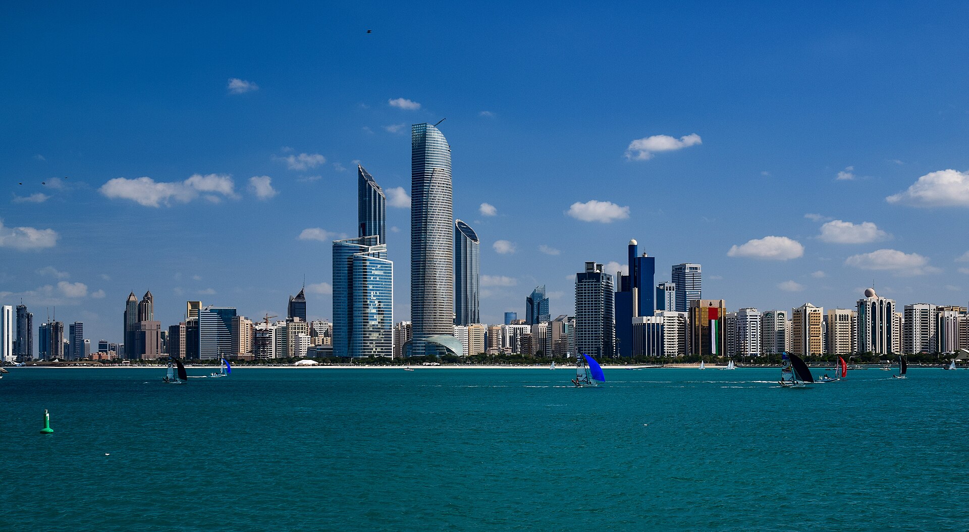 Abu Dhabi (AUH) — สนามบินคอริดอร์แรงงาน GCC ไป Saudi, UAE, Qatar, Kuwait, photo via Wikimedia Commons (media-list scan)